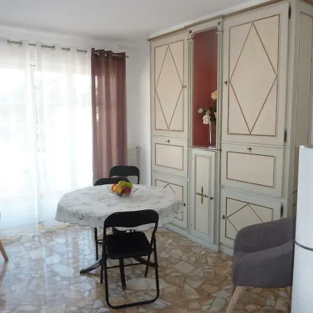 Le Tanagra Vallauris